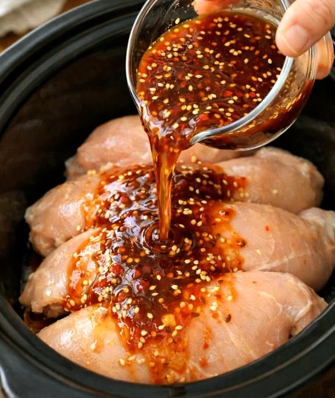 Your Weeknight Hero: Slow Cooker Honey Garlic Sriracha Chicken
